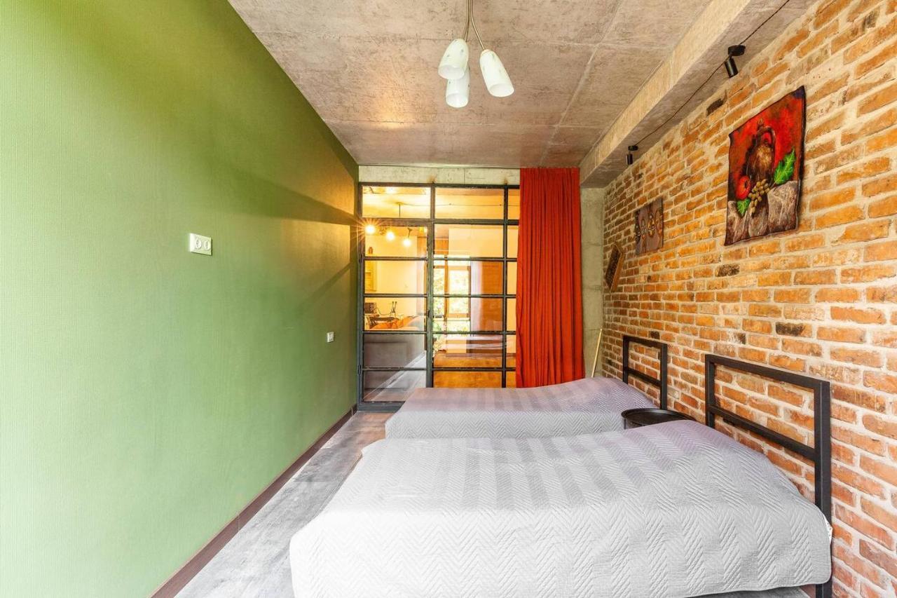 Veli Group Apartment Near White Bridge ° Kutaisi Dış mekan fotoğraf
