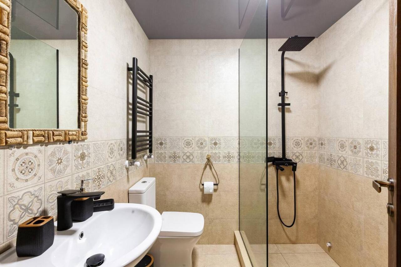 Veli Group Apartment Near White Bridge ° Kutaisi Dış mekan fotoğraf